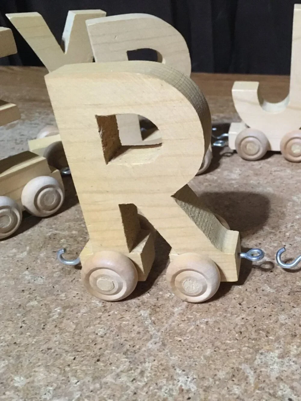 17 PIECE WOODEN TRAIN LOT BOWLING CHICAGO BULLS BASKETBALL LETTERS ENGINE CAR